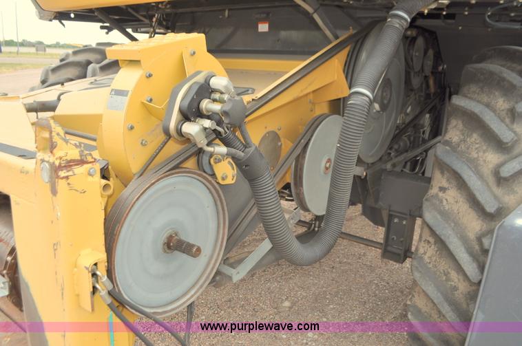 image for item G7472 2006 Lexion 580R combine