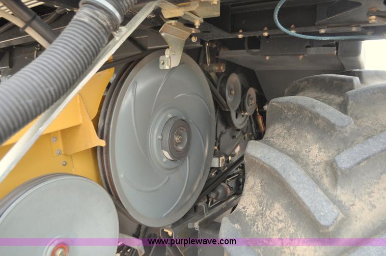 image for item G7472 2006 Lexion 580R combine