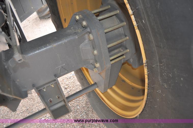 image for item G7472 2006 Lexion 580R combine