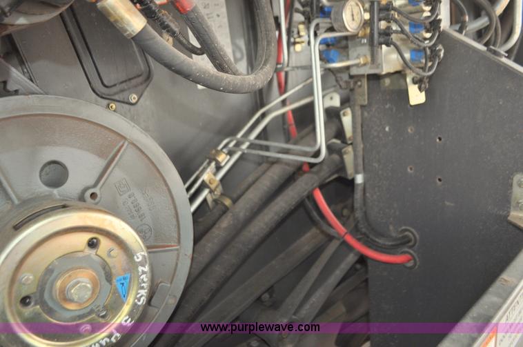 image for item G7472 2006 Lexion 580R combine