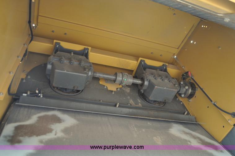 image for item G7472 2006 Lexion 580R combine