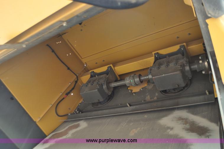 image for item G7472 2006 Lexion 580R combine