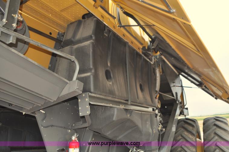 image for item G7472 2006 Lexion 580R combine