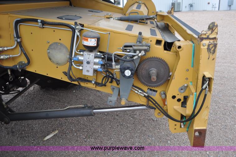 image for item G7472 2006 Lexion 580R combine