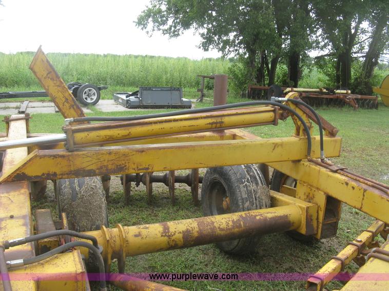 image for item J2752 Off-set disk harrow