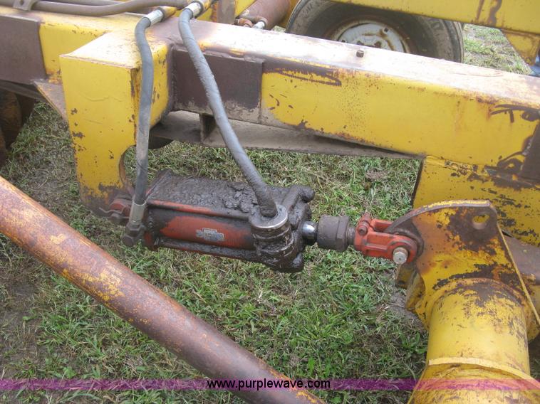 image for item J2752 Off-set disk harrow