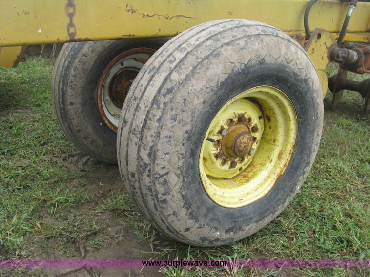 image for item J2752 Off-set disk harrow