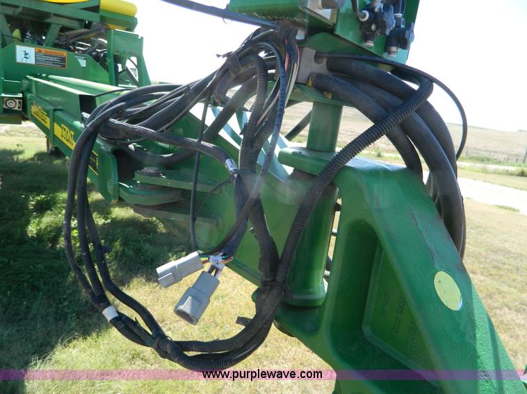 image for item J5110 2008 John Deere 1770NT CCS planter