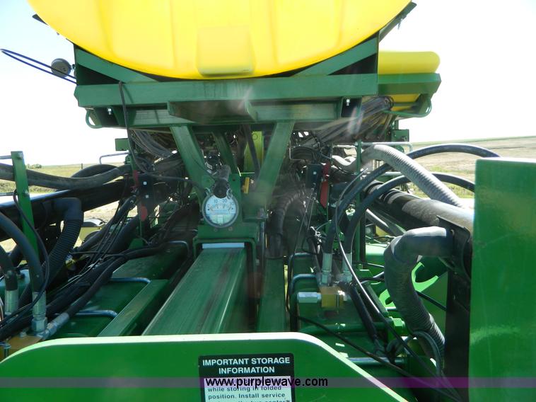 image for item J5110 2008 John Deere 1770NT CCS planter