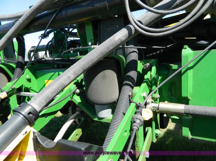 image for item J5110 2008 John Deere 1770NT CCS planter
