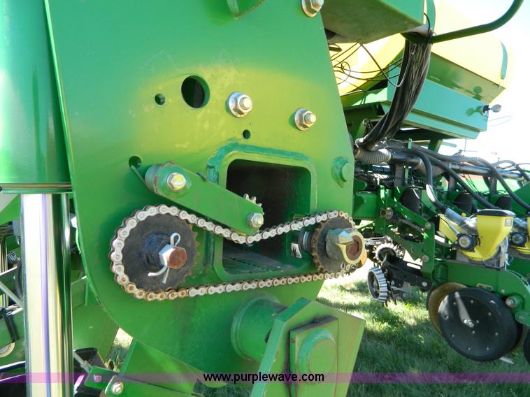 image for item J5110 2008 John Deere 1770NT CCS planter
