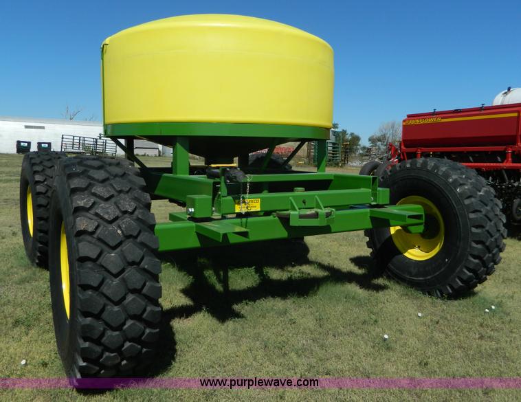image for item J5111 2013 JD Skiles liquid cart row tracker