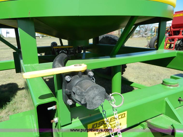 image for item J5111 2013 JD Skiles liquid cart row tracker