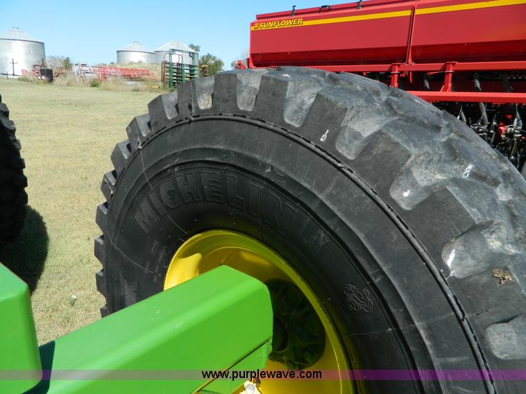 image for item J5111 2013 JD Skiles liquid cart row tracker