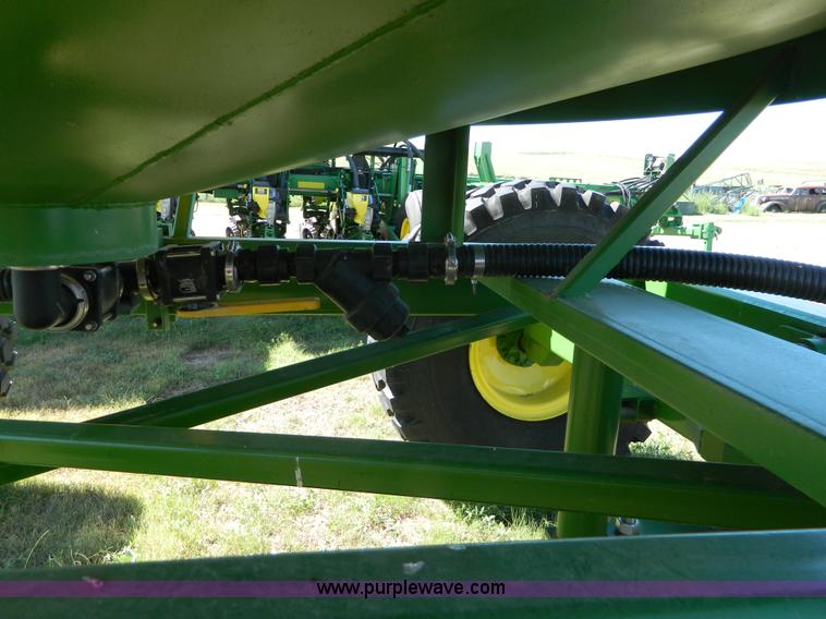 image for item J5111 2013 JD Skiles liquid cart row tracker