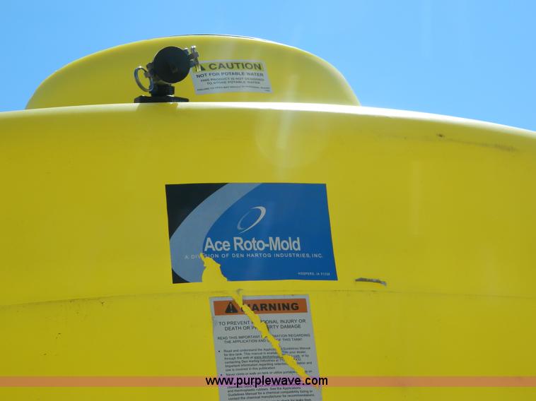 image for item J5111 2013 JD Skiles liquid cart row tracker