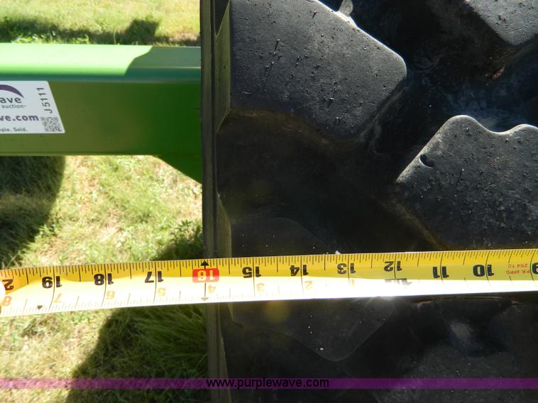 image for item J5111 2013 JD Skiles liquid cart row tracker