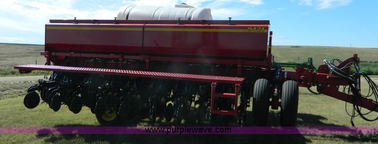 image for item J5112 Sunflower 9421 grain drill