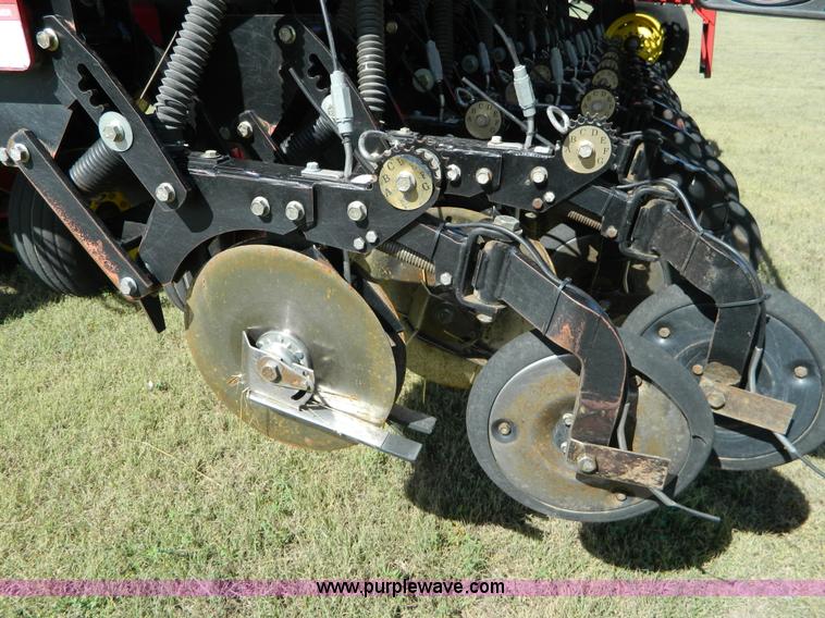 image for item J5112 Sunflower 9421 grain drill