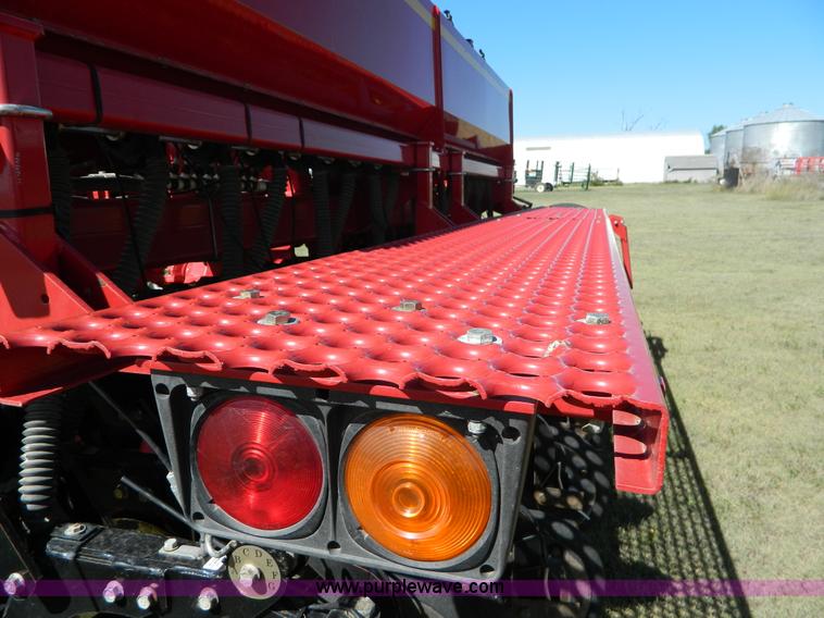 image for item J5112 Sunflower 9421 grain drill