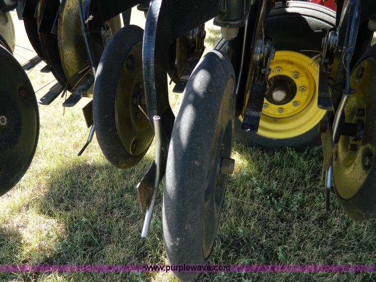 image for item J5112 Sunflower 9421 grain drill