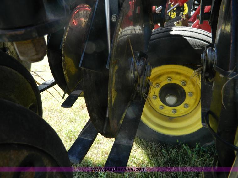 image for item J5112 Sunflower 9421 grain drill