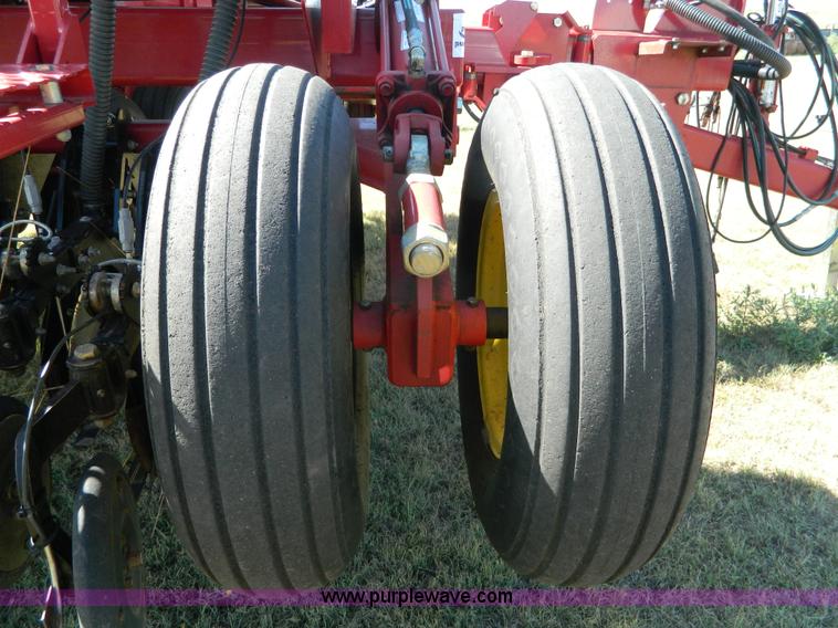 image for item J5112 Sunflower 9421 grain drill