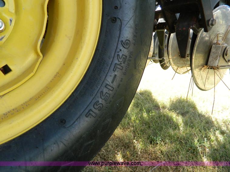 image for item J5112 Sunflower 9421 grain drill