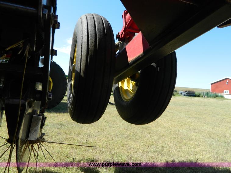 image for item J5112 Sunflower 9421 grain drill