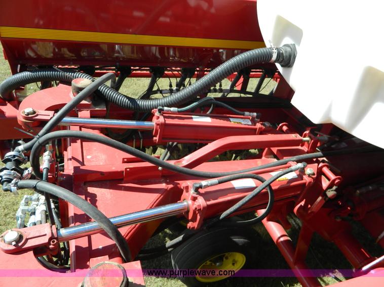 image for item J5112 Sunflower 9421 grain drill