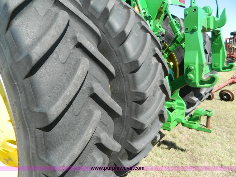 image for item J5113 2009 John Deere 8330 MFWD tractor