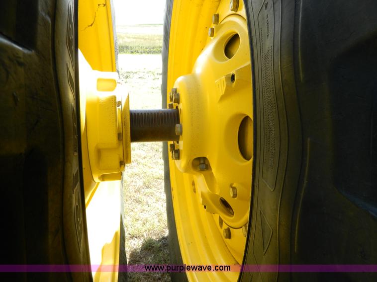 image for item J5113 2009 John Deere 8330 MFWD tractor