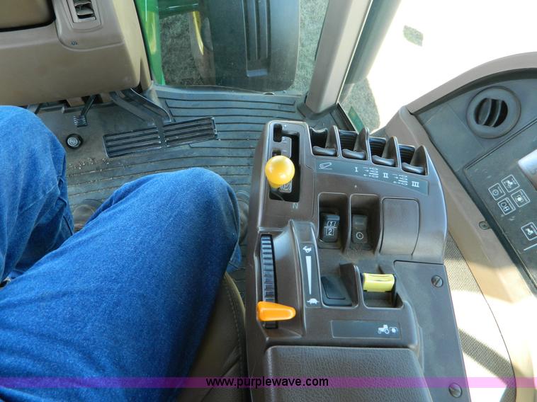 image for item J5113 2009 John Deere 8330 MFWD tractor