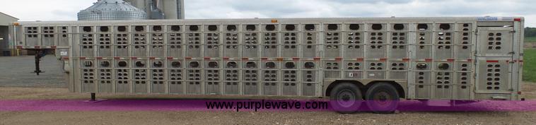 image for item J5472 2004 Wilson TRL livestock trailer
