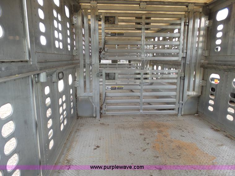 image for item J5472 2004 Wilson TRL livestock trailer