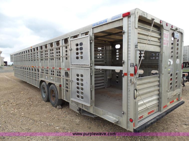 image for item J5472 2004 Wilson TRL livestock trailer