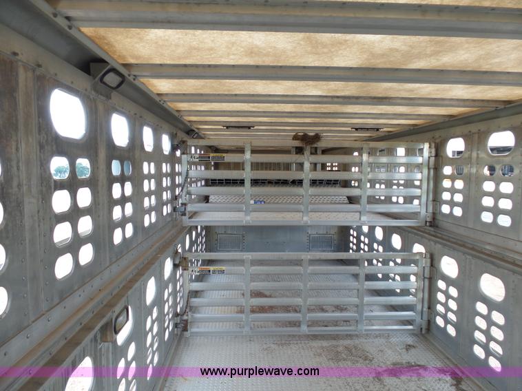 image for item J5472 2004 Wilson TRL livestock trailer