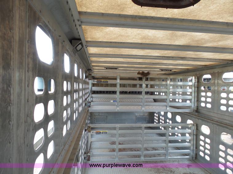 image for item J5472 2004 Wilson TRL livestock trailer