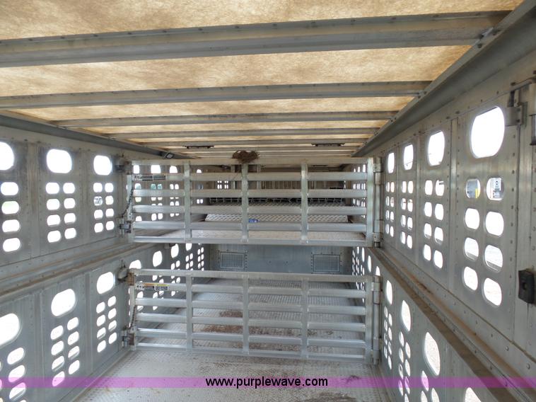 image for item J5472 2004 Wilson TRL livestock trailer