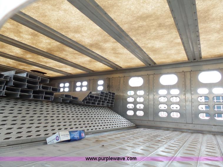 image for item J5472 2004 Wilson TRL livestock trailer