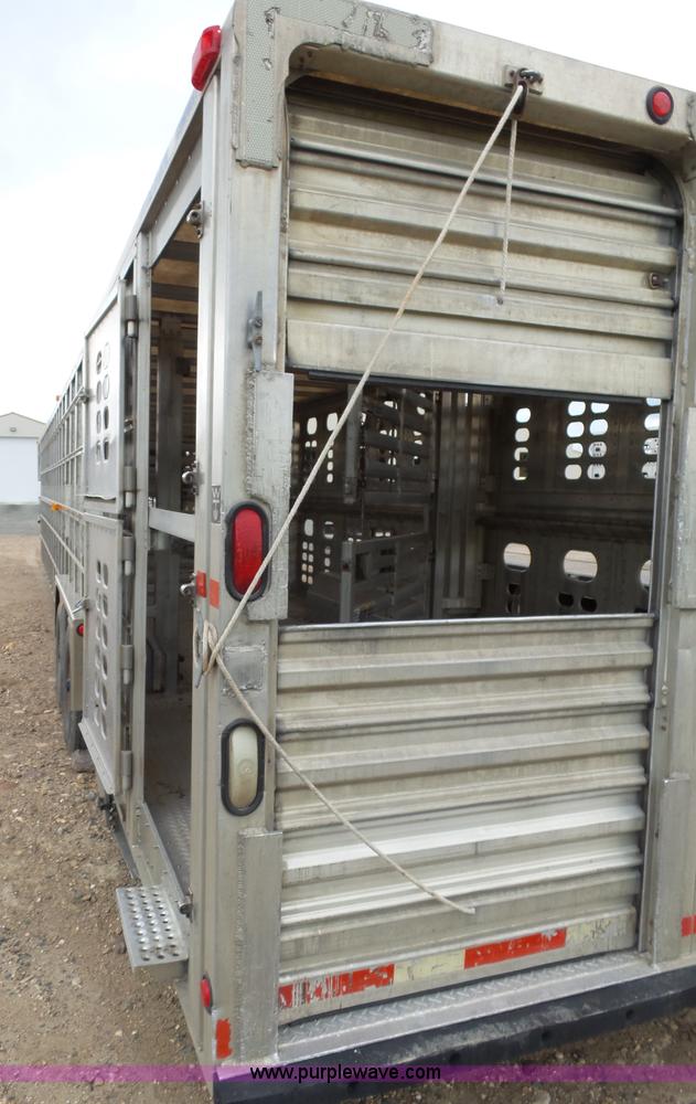image for item J5472 2004 Wilson TRL livestock trailer
