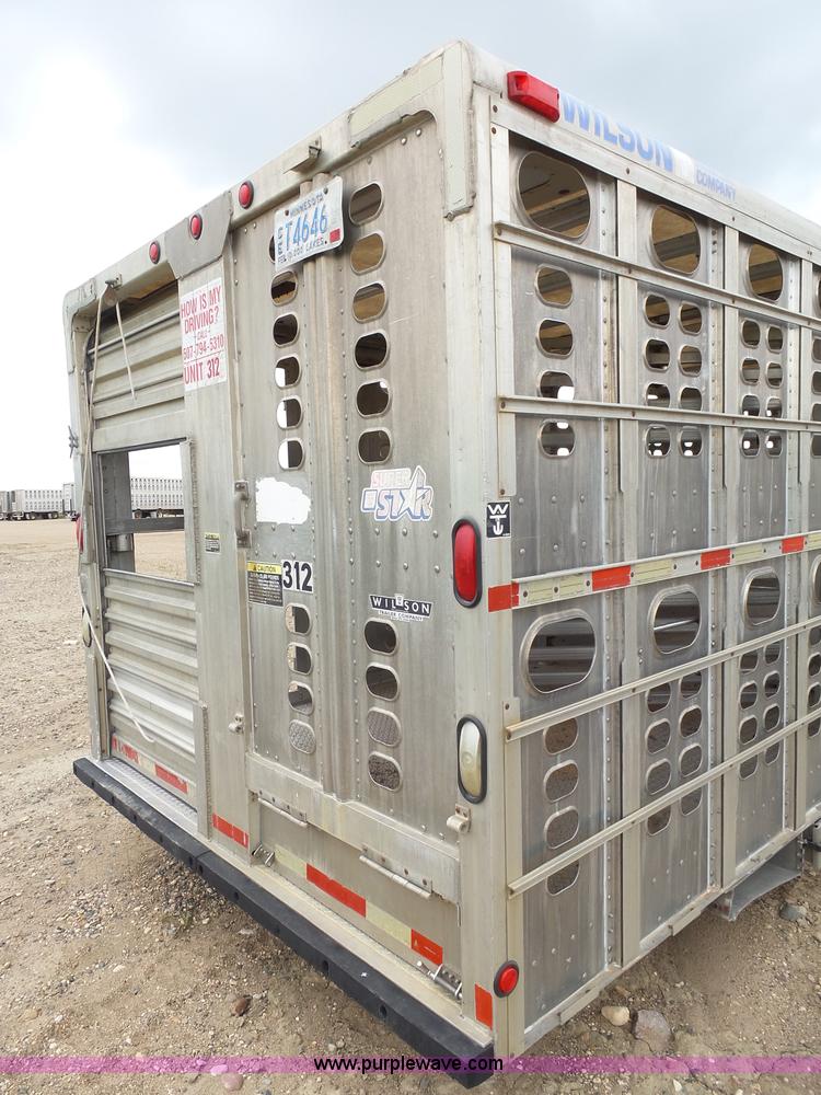 image for item J5472 2004 Wilson TRL livestock trailer
