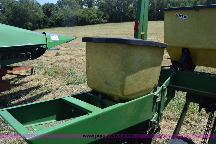 image for item K2795 John Deere 7000 planter