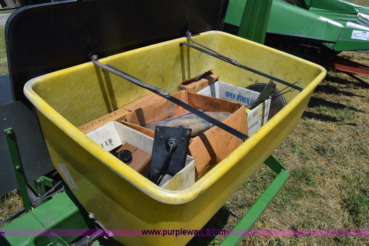 image for item K2795 John Deere 7000 planter