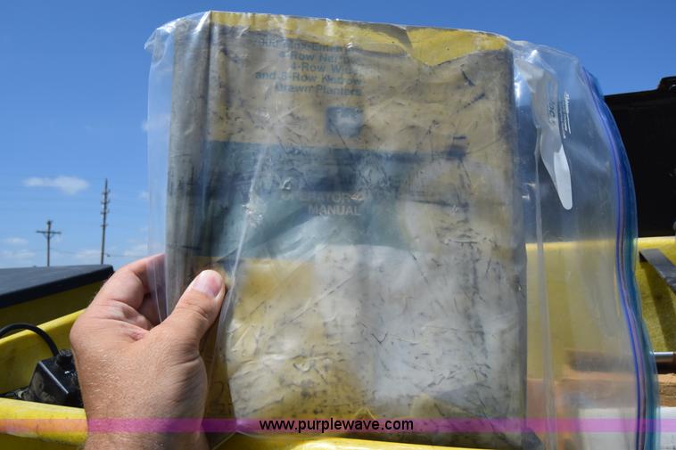 image for item K2795 John Deere 7000 planter