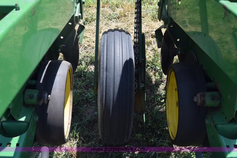 image for item K2795 John Deere 7000 planter