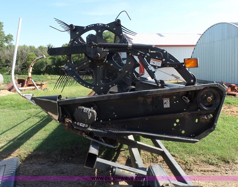 image for item K3112 2009 MacDon FD70 flex draper head