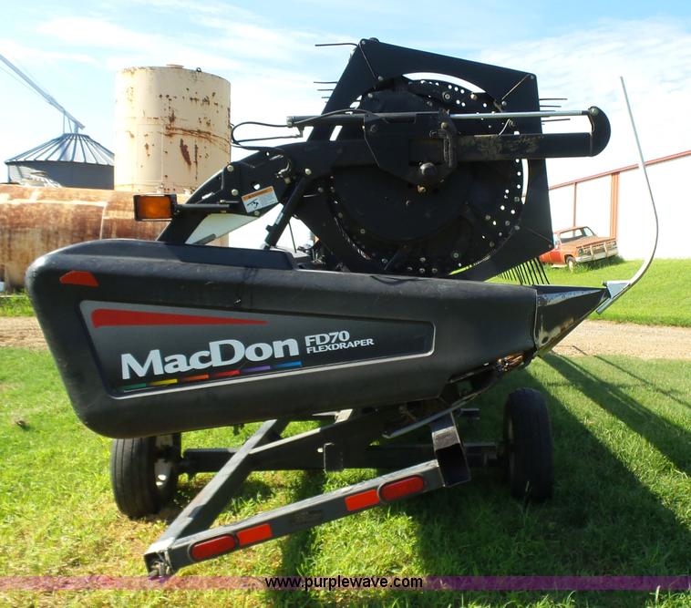 image for item K3112 2009 MacDon FD70 flex draper head