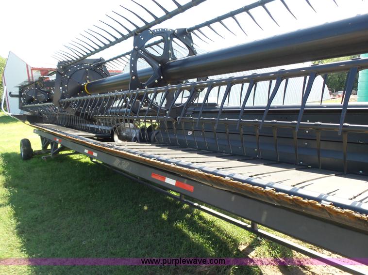 image for item K3112 2009 MacDon FD70 flex draper head