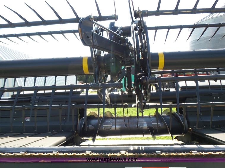 image for item K3112 2009 MacDon FD70 flex draper head